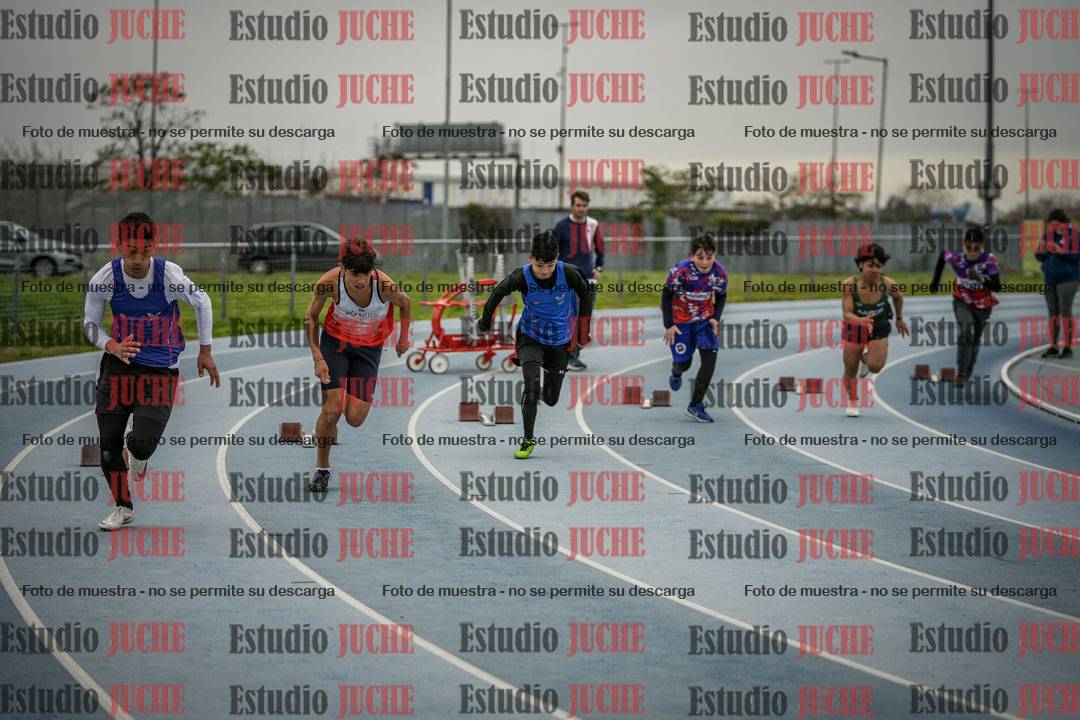 Fotos de los 150 m llanos de varones - U14