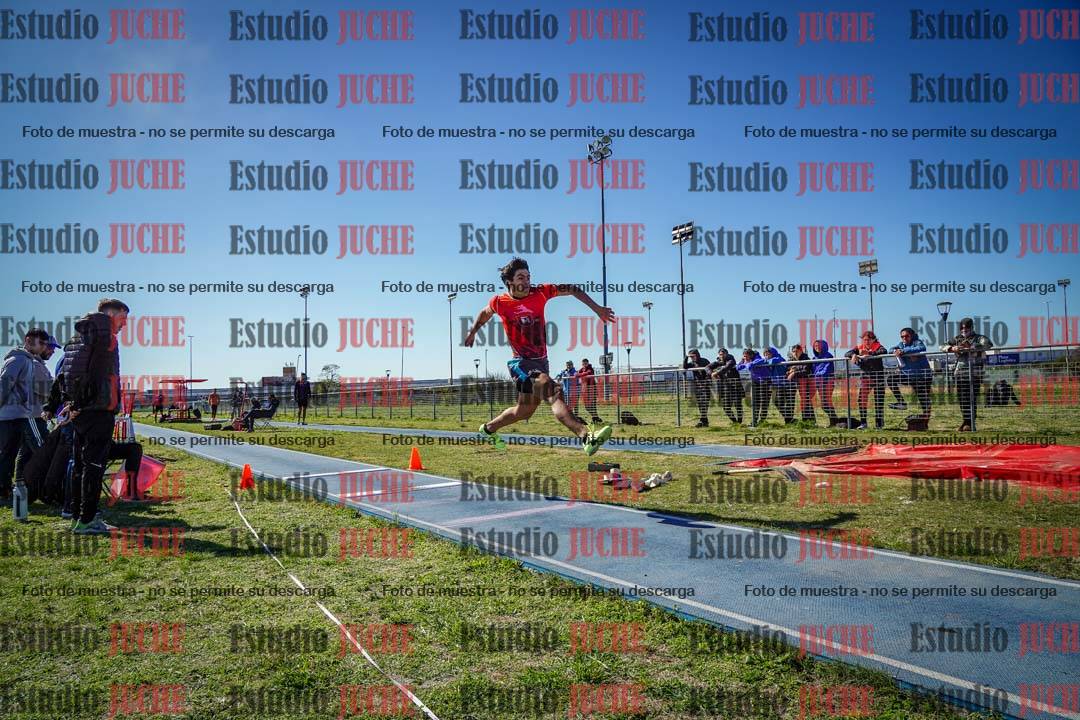 Fotos del salto triple de varones