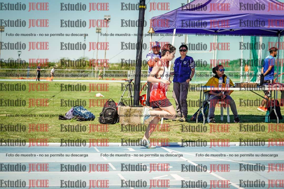 Fotos de los 800 m llanos de varones