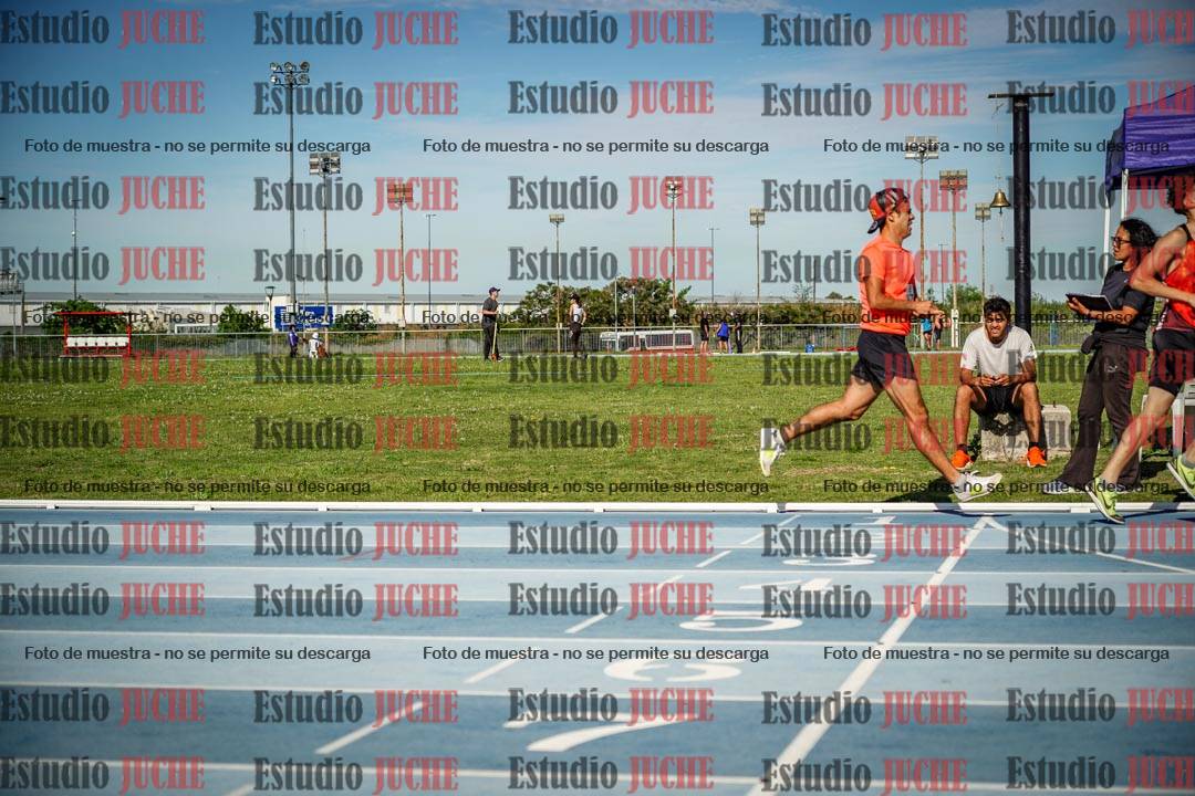 Fotos de los 1500 m llanos de varones