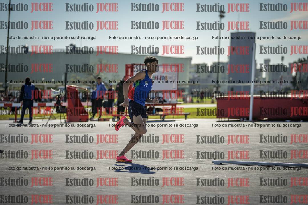 Fotos de los 400 m llanos de varones