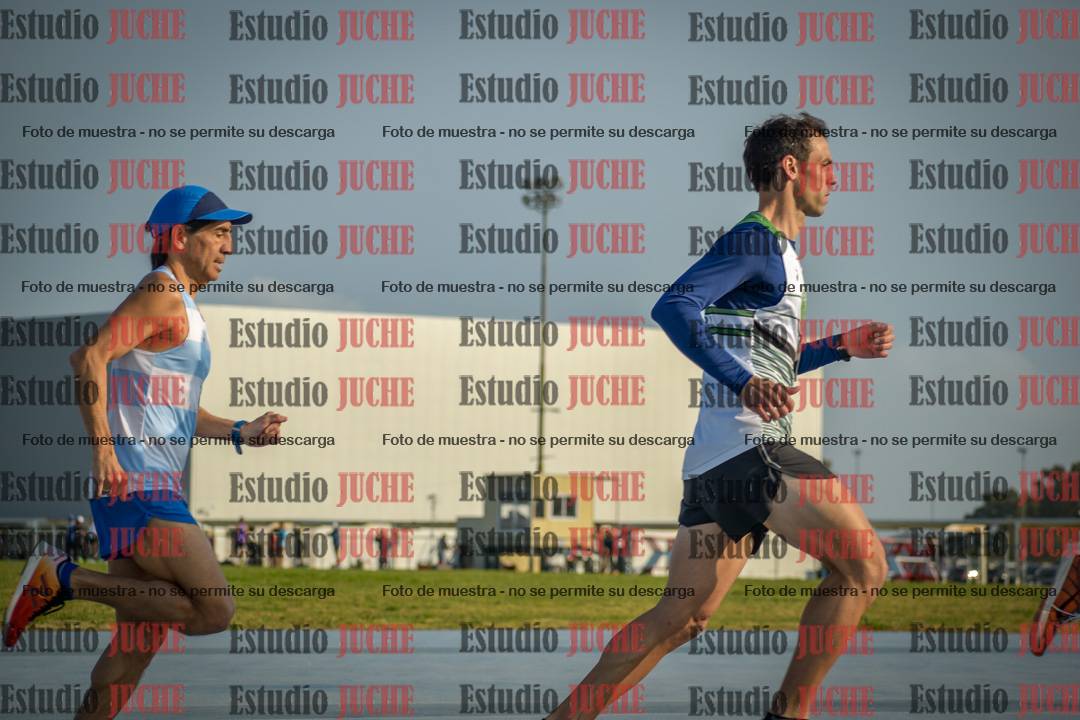 Fotos de los 3000 m llanos de varones