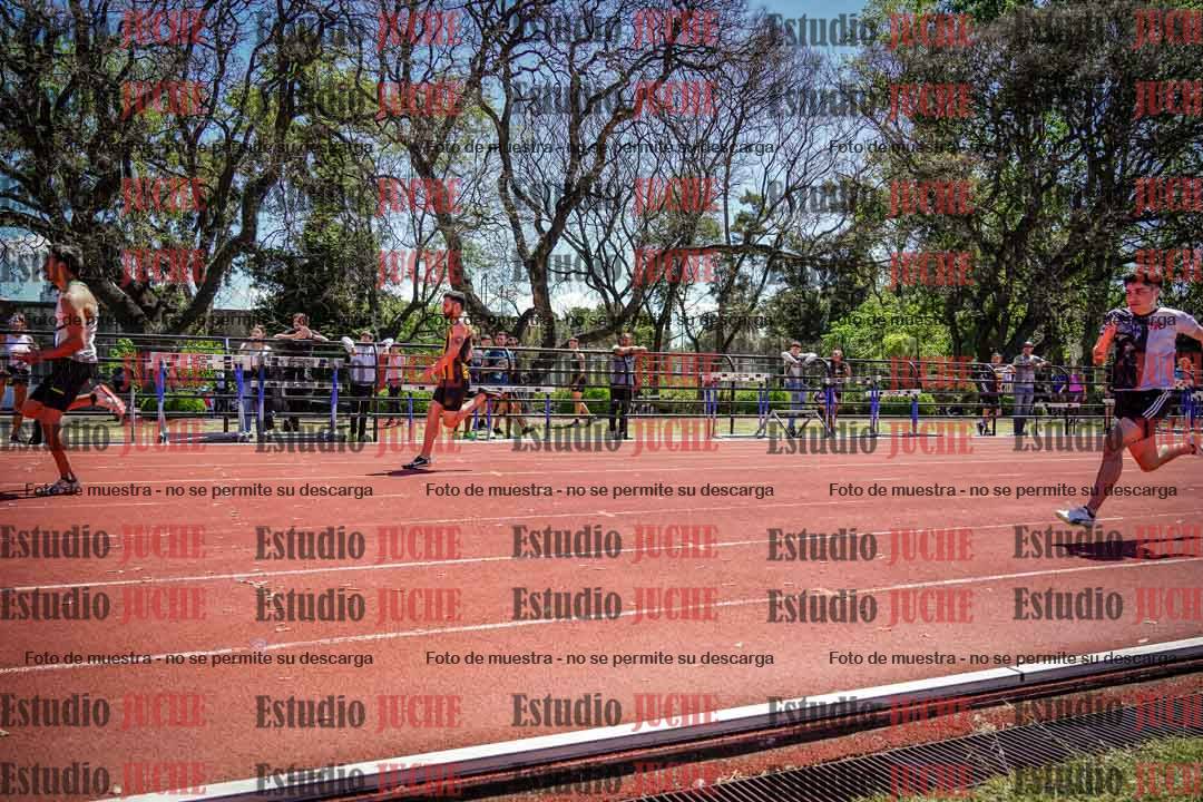Fotos de los 100 m llanos de varones