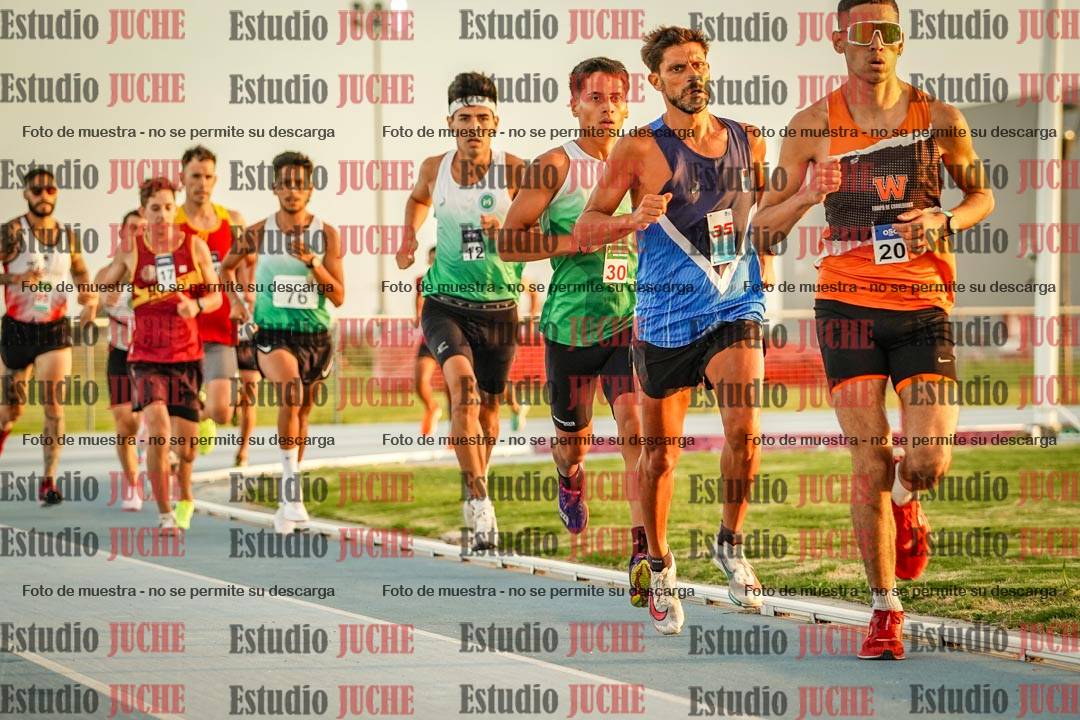 Fotos de los 3000 m llanos de varones