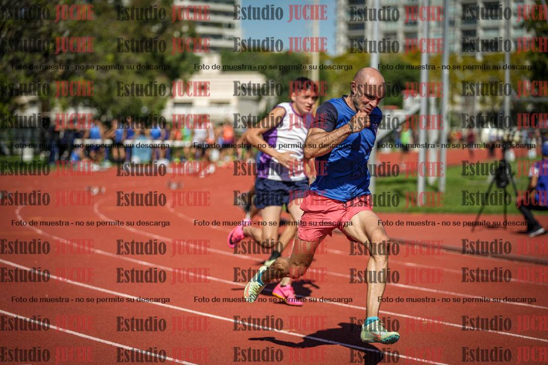 Fotos de los 200 m llanos de varones