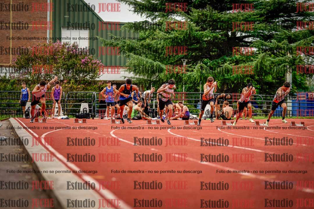 Fotos de los 100 m llanos de varones - FINAL