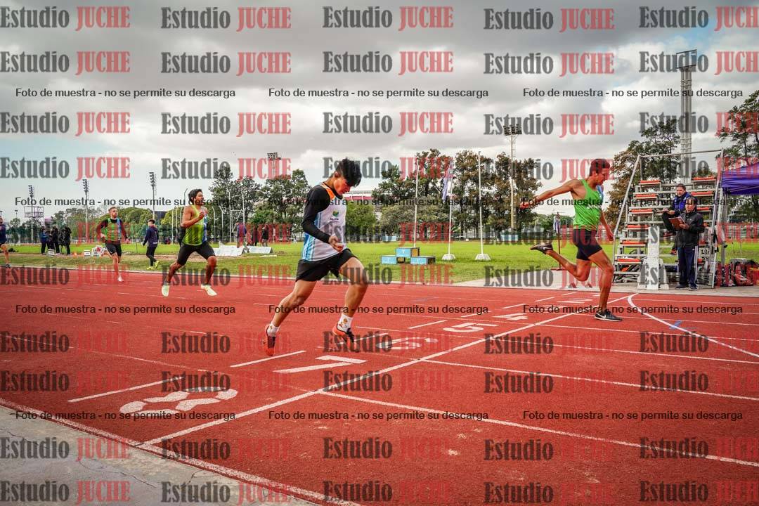 Fotos de los 400 m llanos de varones