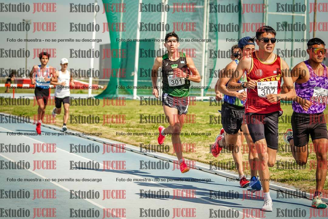 Fotos de los 3000 m llanos de varones