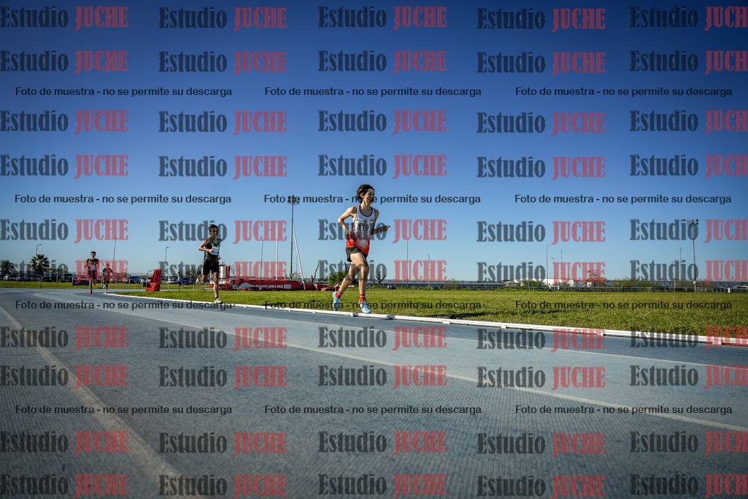Fotos de los 2000 m llanos de varones
