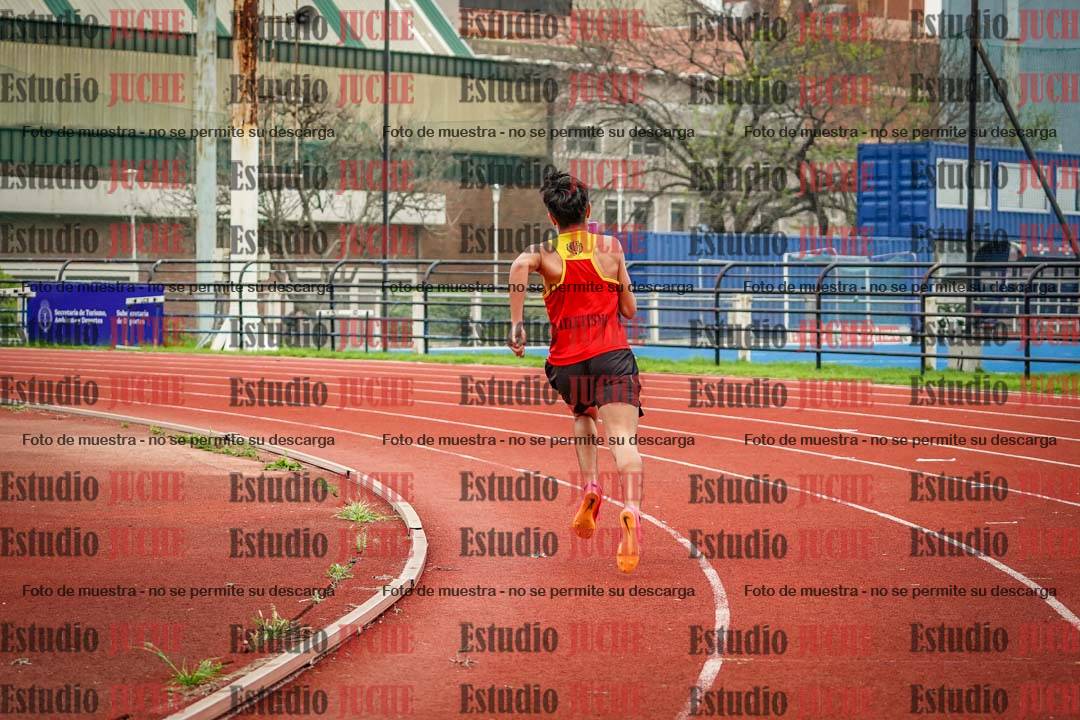 Fotos de las postas 8x200 m mixtas