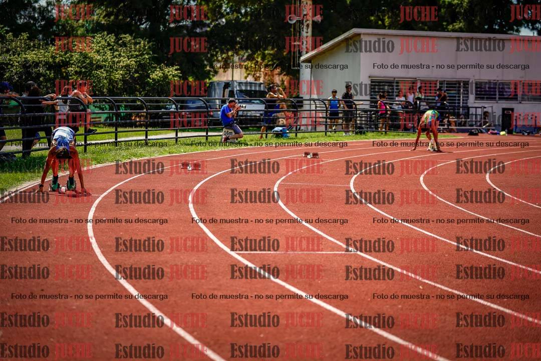 Fotos de los 400 m llanos de varones