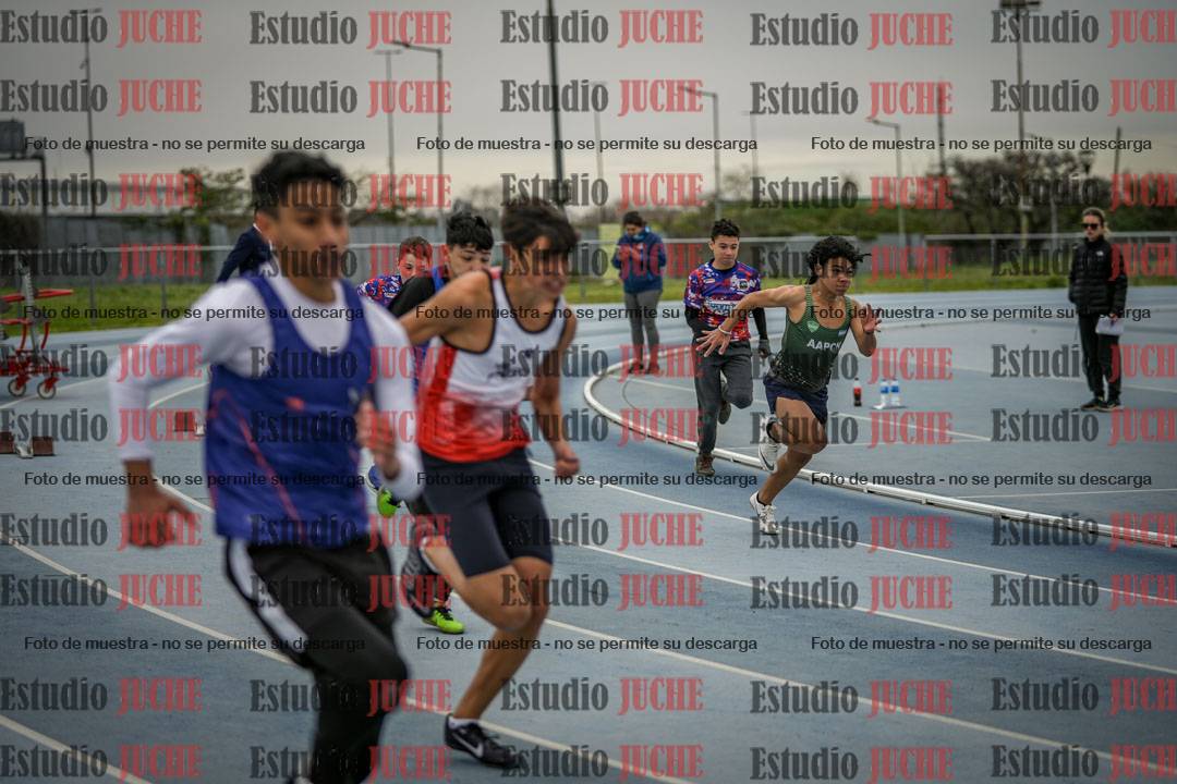 Fotos de los 150 m llanos de varones - U14