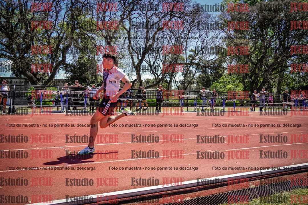 Fotos de los 100 m llanos de varones