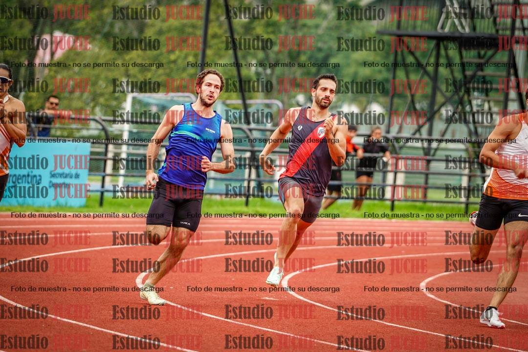 Fotos de los 400 m llanos de varones