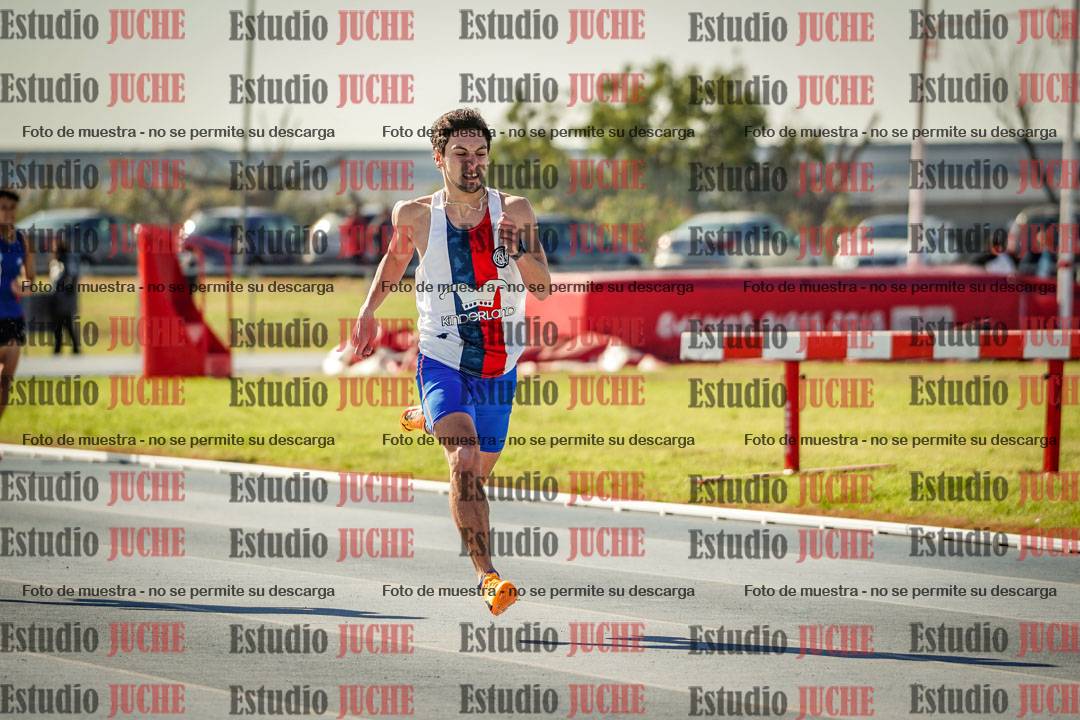 Fotos de los 400 m llanos de varones