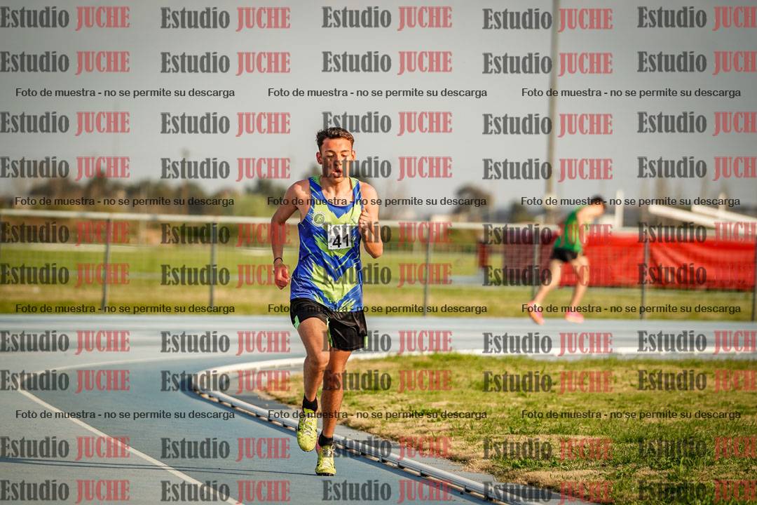 Fotos de los 3000 m llanos de varones