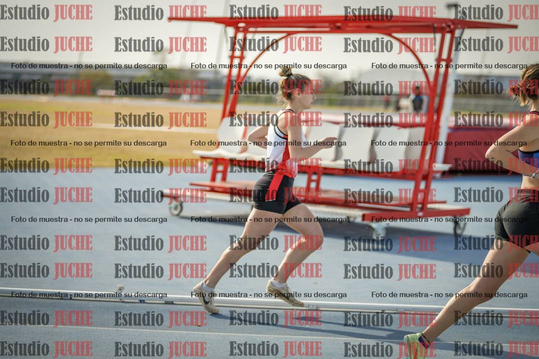 Fotos de los 800 m llanos de mujeres - combinadas 7