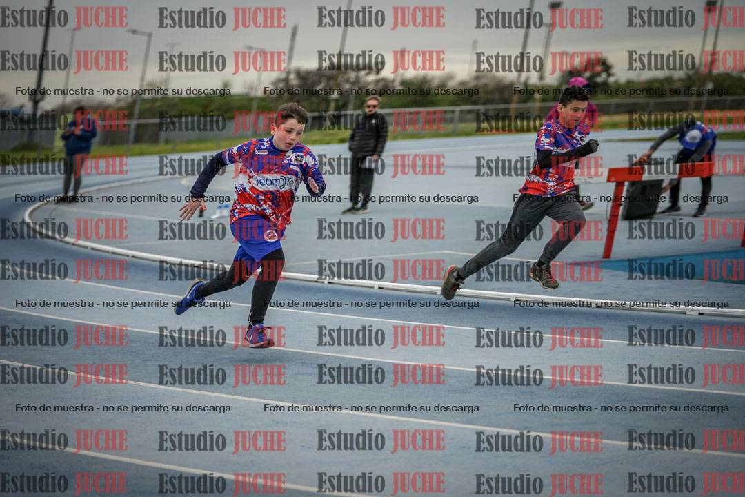 Fotos de los 150 m llanos de varones - U14