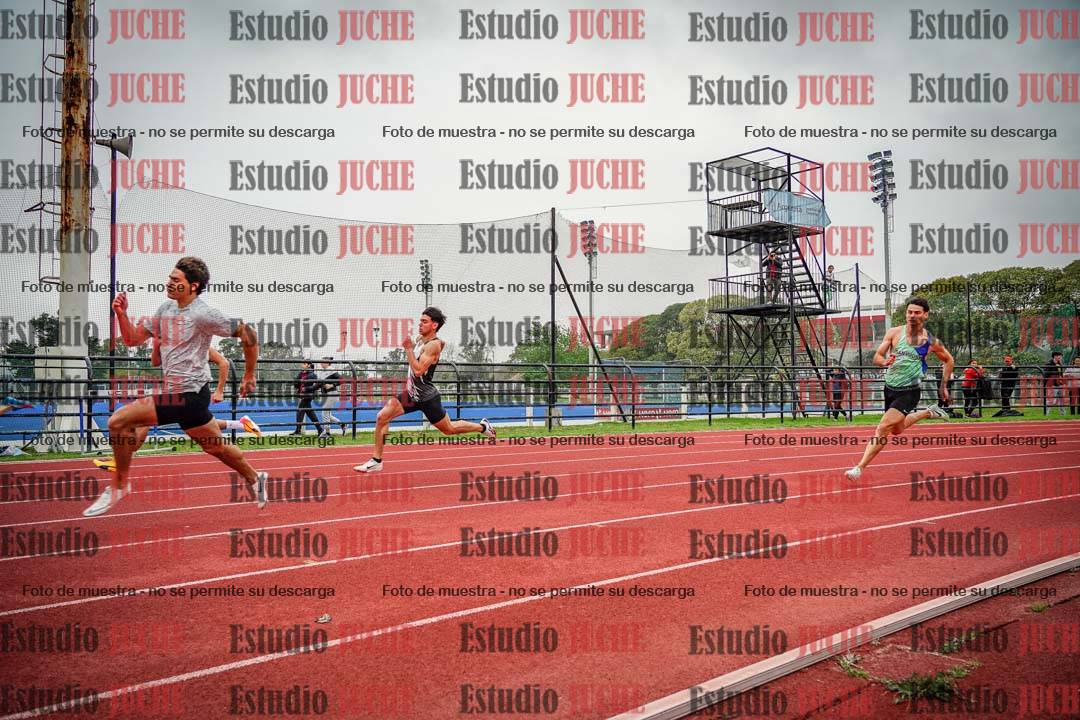Fotos de los 200 m llanos de varones