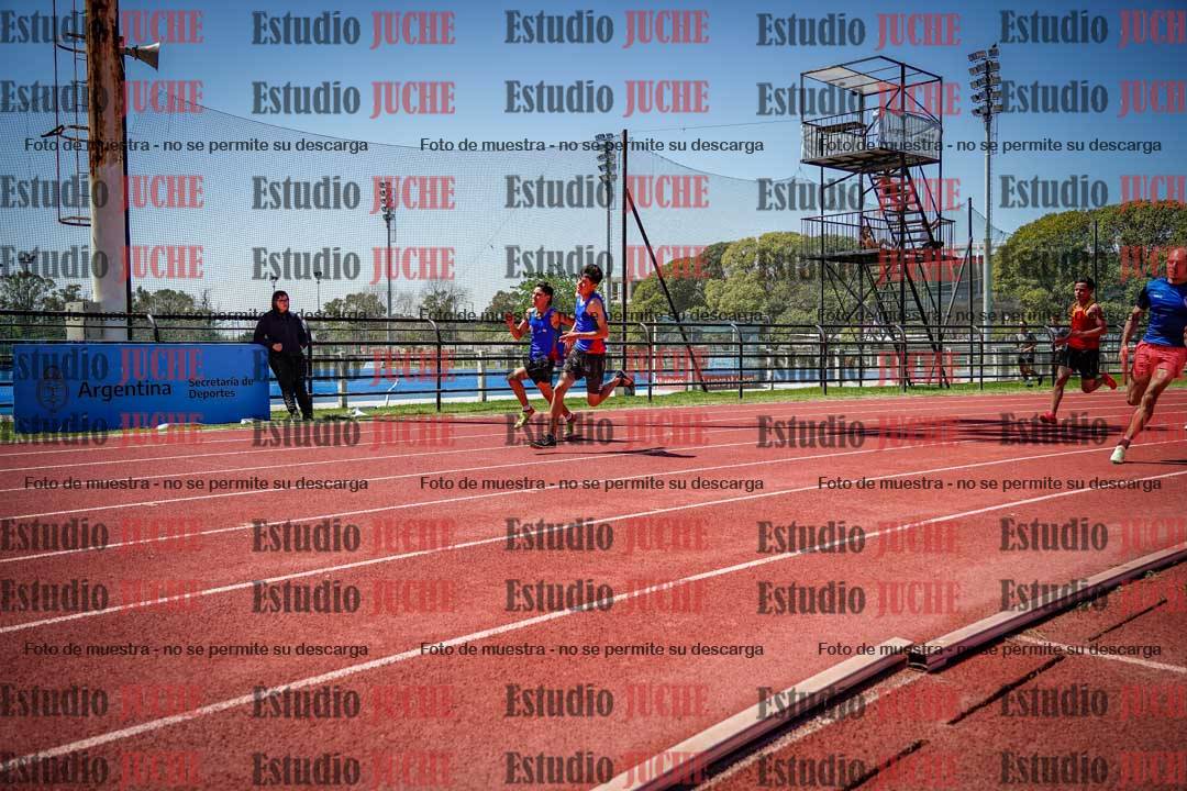 Fotos de los 200 m llanos de varones