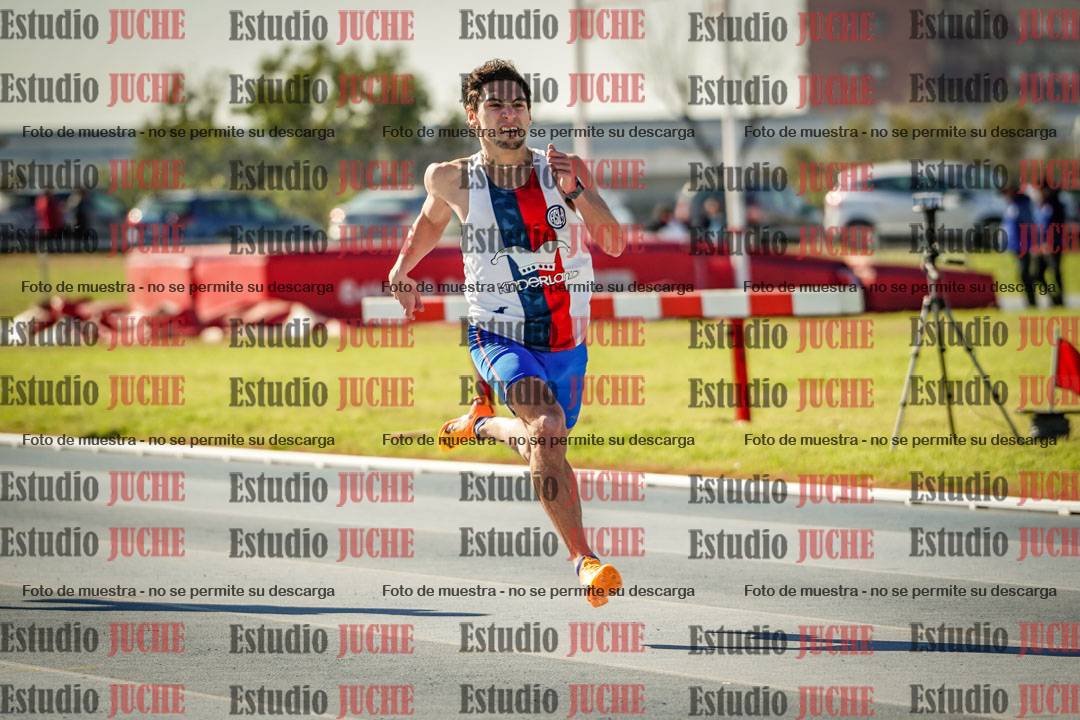 Fotos de los 400 m llanos de varones