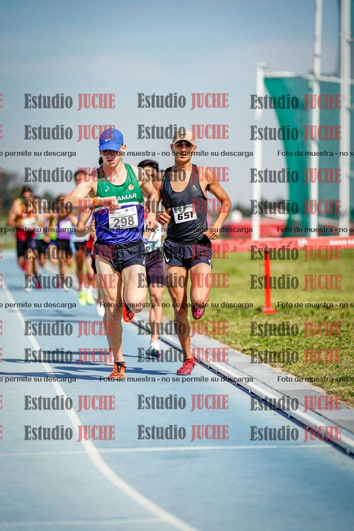 Fotos de los 3000 m llanos de varones