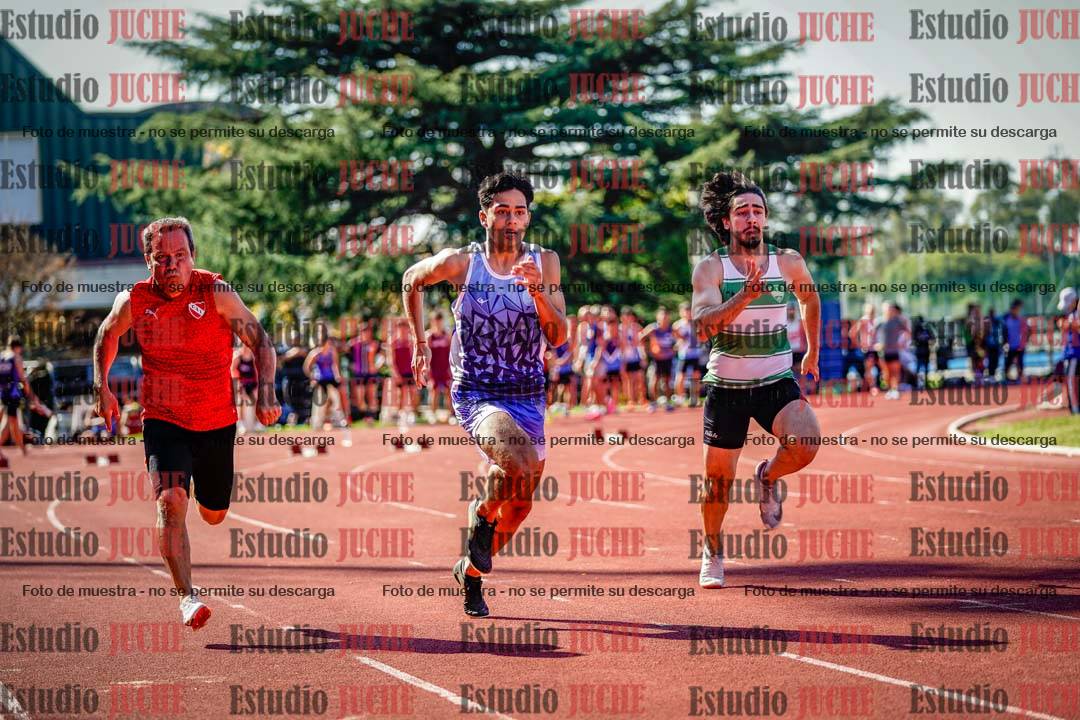 Fotos de los 100 m llanos de varones