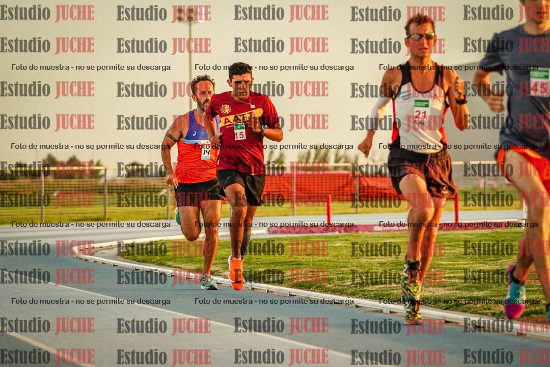 Fotos de los 3000 m llanos de varones