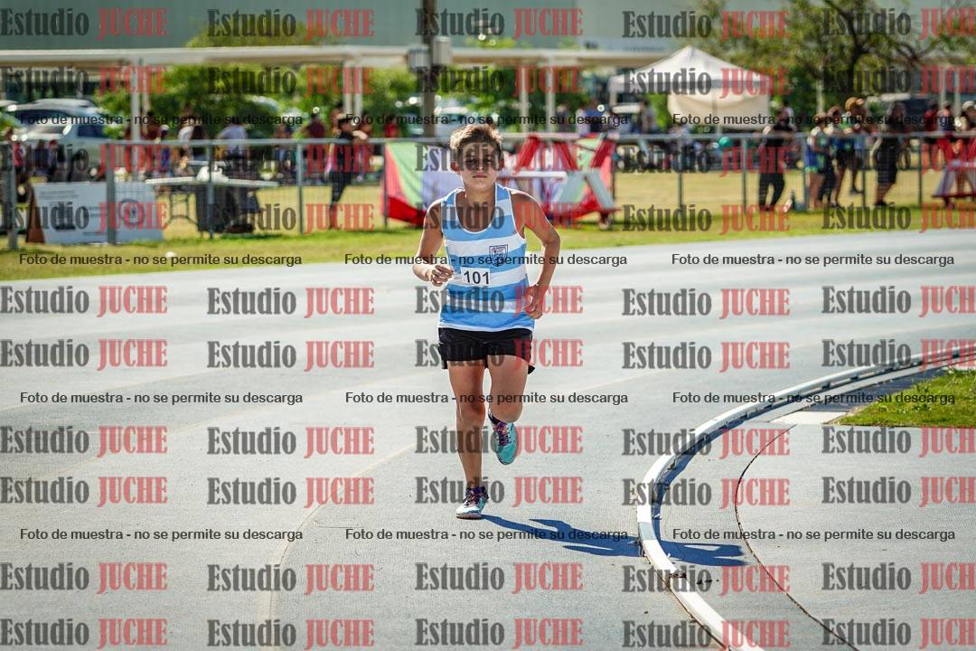 Fotos de los 600 m llanos de varones