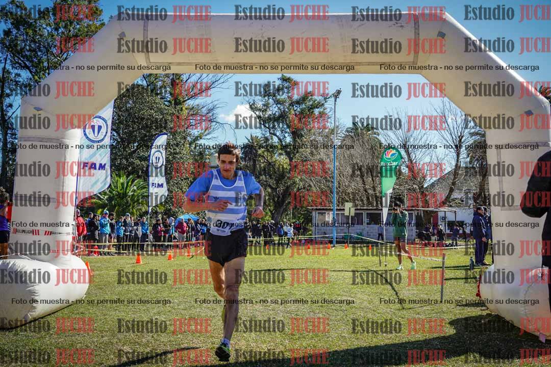 Fotos de la llegada del cross de 1500 m