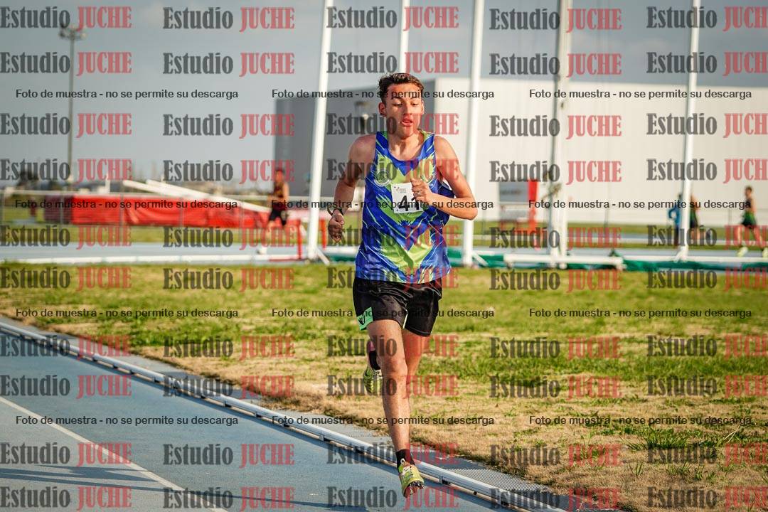 Fotos de los 3000 m llanos de varones
