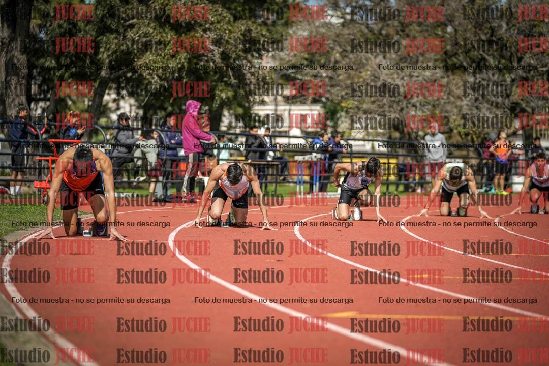 Fotos de los 200 m llanos de varones