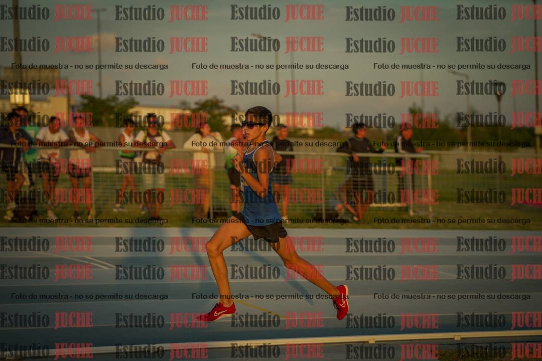 Fotos de los 3000 m llanos de varones