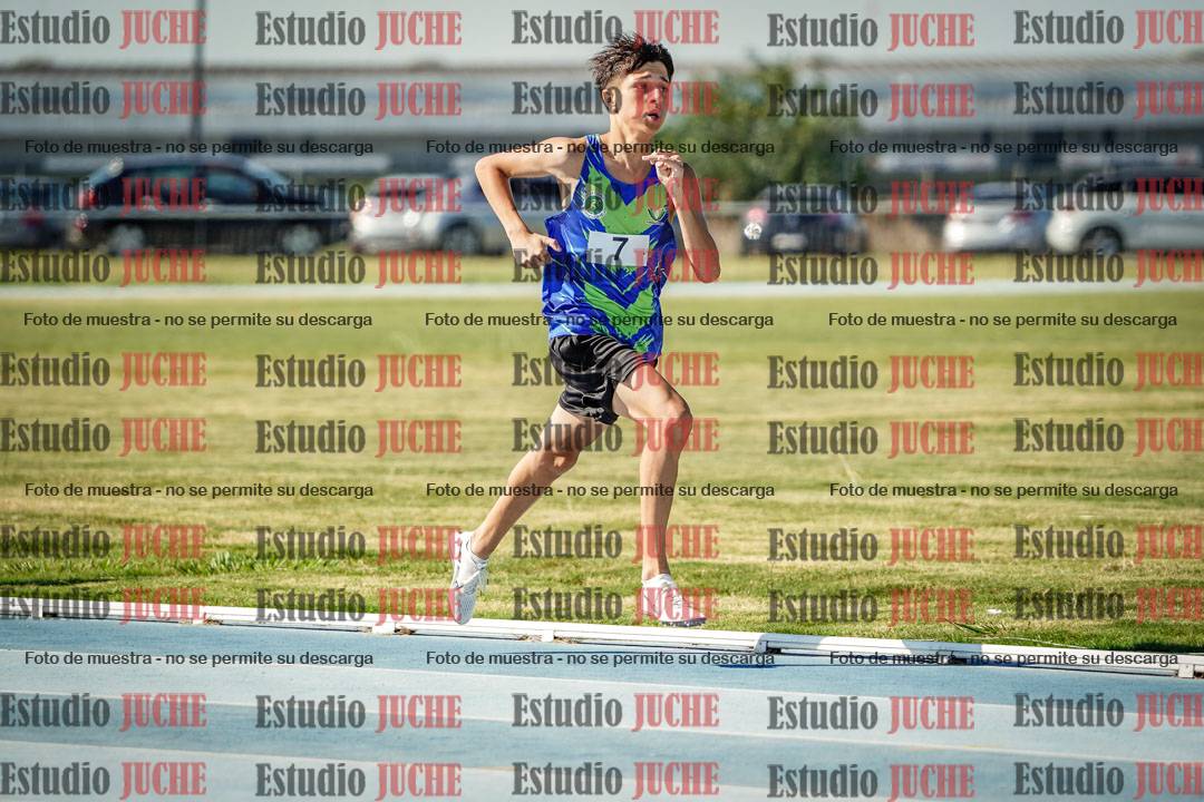 Fotos de los 600 m llanos de varones