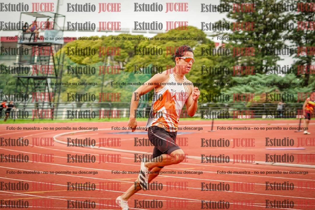 Fotos de los 400 m llanos de varones