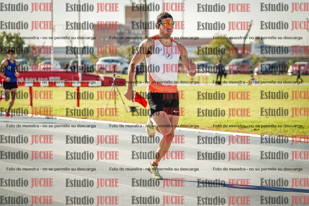 Fotos de los 400 m llanos de varones