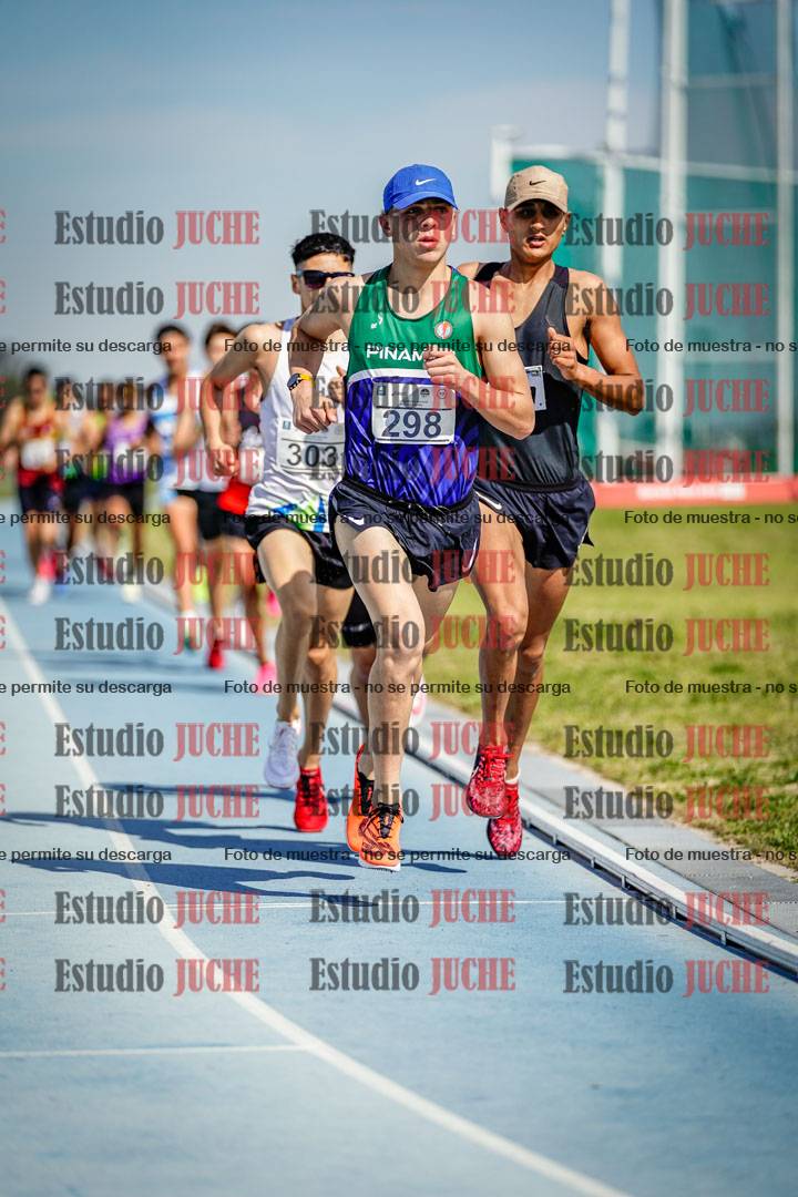 Fotos de los 3000 m llanos de varones