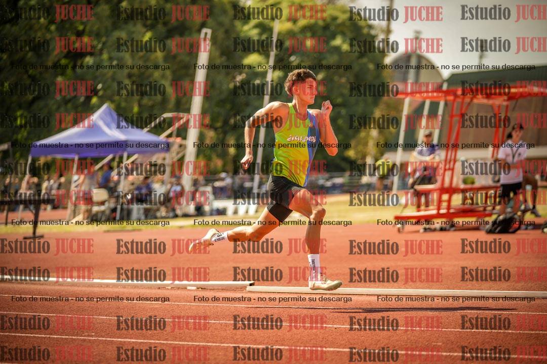 Fotos de los 400 m llanos de varones