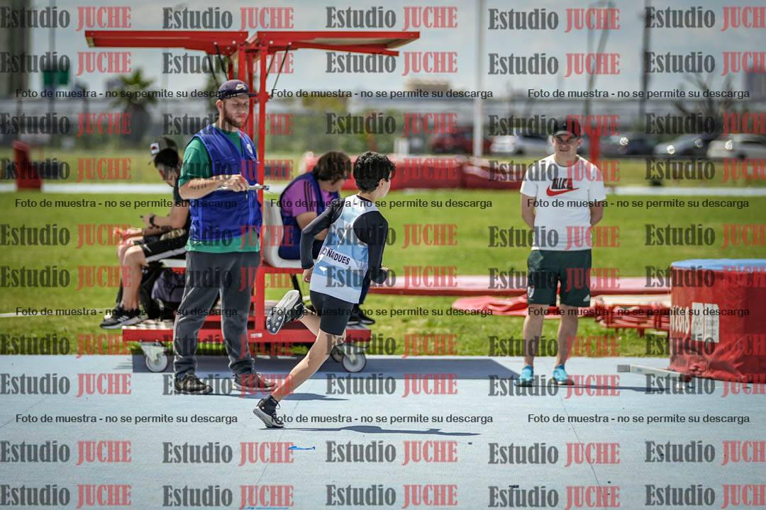 Fotos del salto en alto de varones - U12
