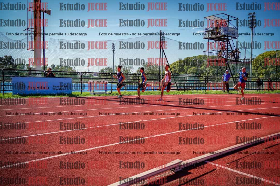 Fotos de los 200 m llanos de varones