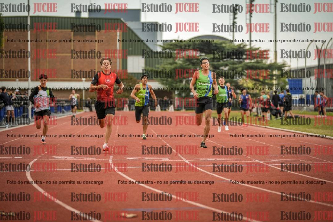 Fotos de los 400 m llanos de varones