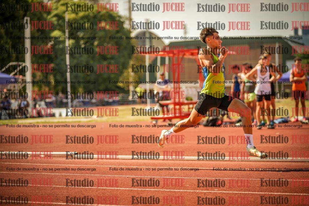 Fotos de los 400 m llanos de varones