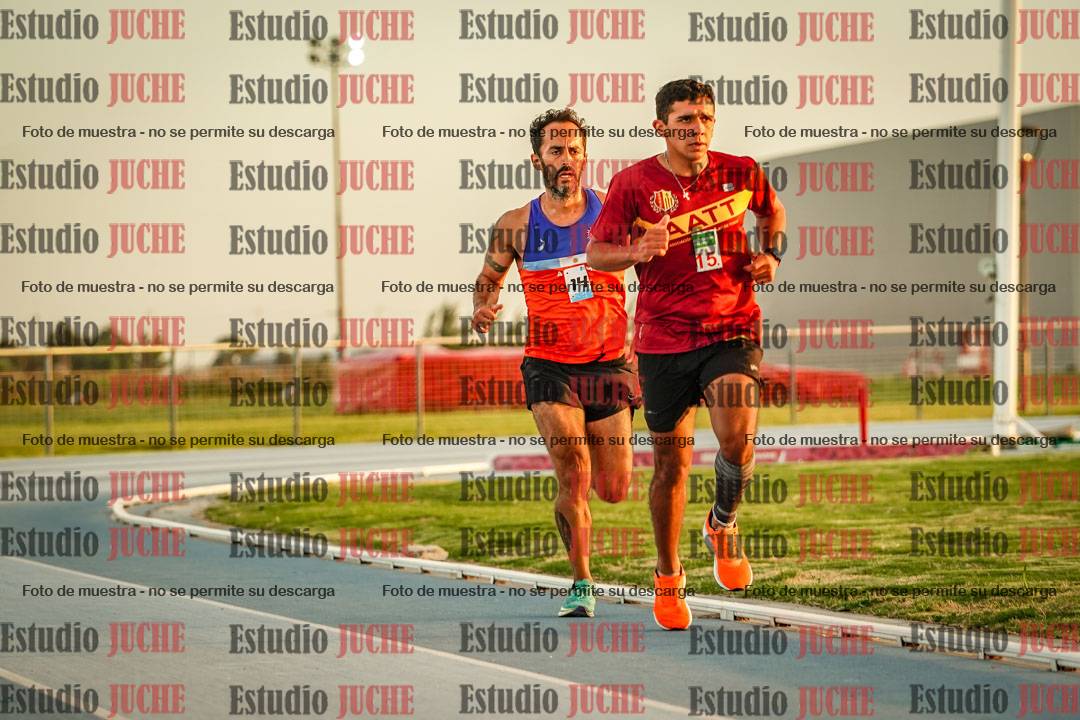 Fotos de los 3000 m llanos de varones