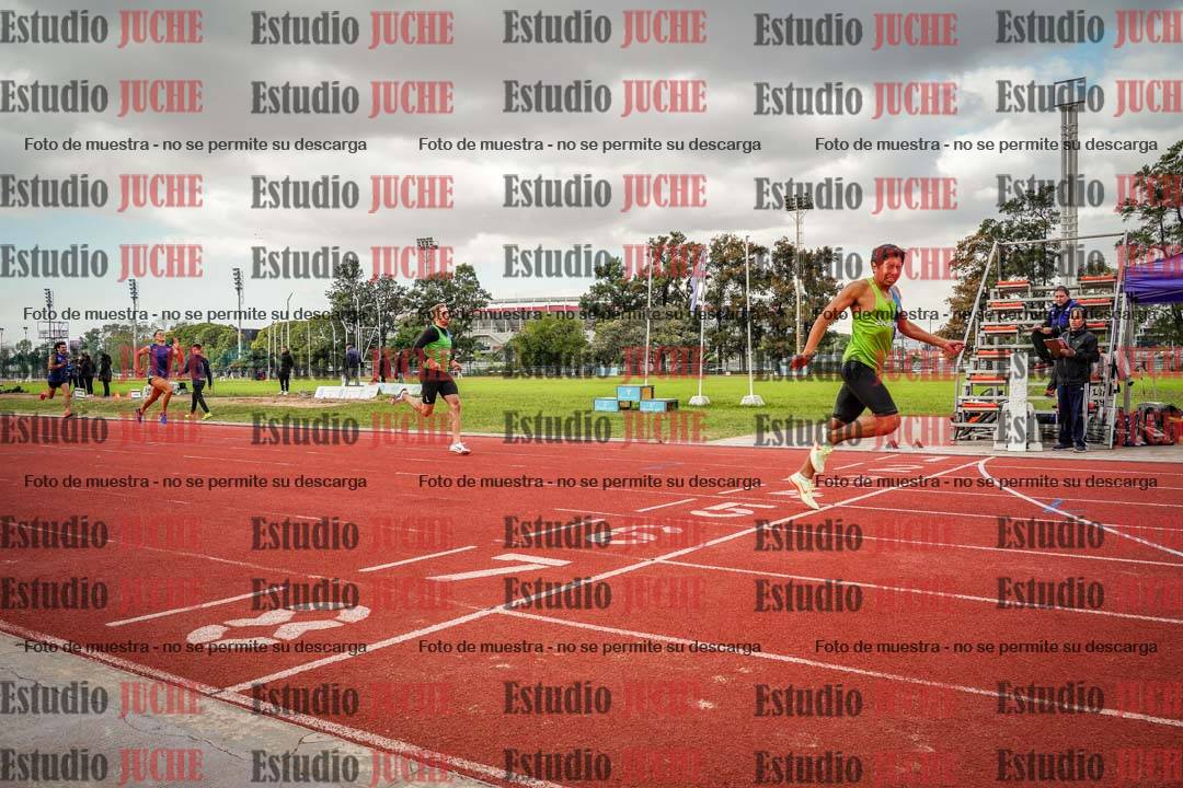 Fotos de los 400 m llanos de varones