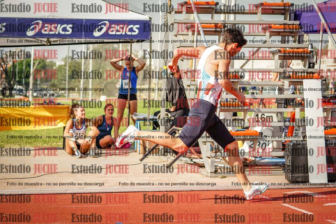 Fotos de los 800 m llanos de varones