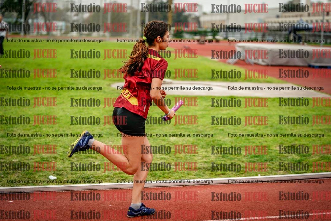 Fotos de las postas 8x200 m mixtas