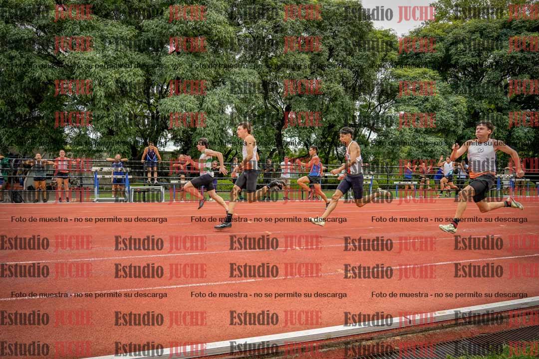Fotos de los 100 m llanos de varones - FINAL