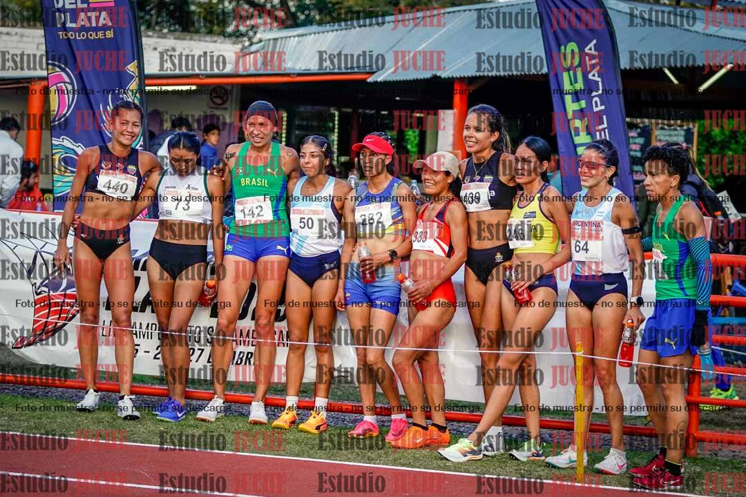 Fotos de algunos extras y podios del día 3