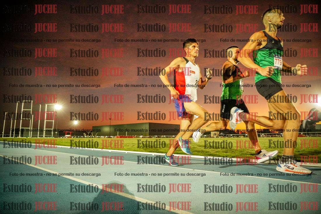 Fotos de los 3000 m llanos de varones
