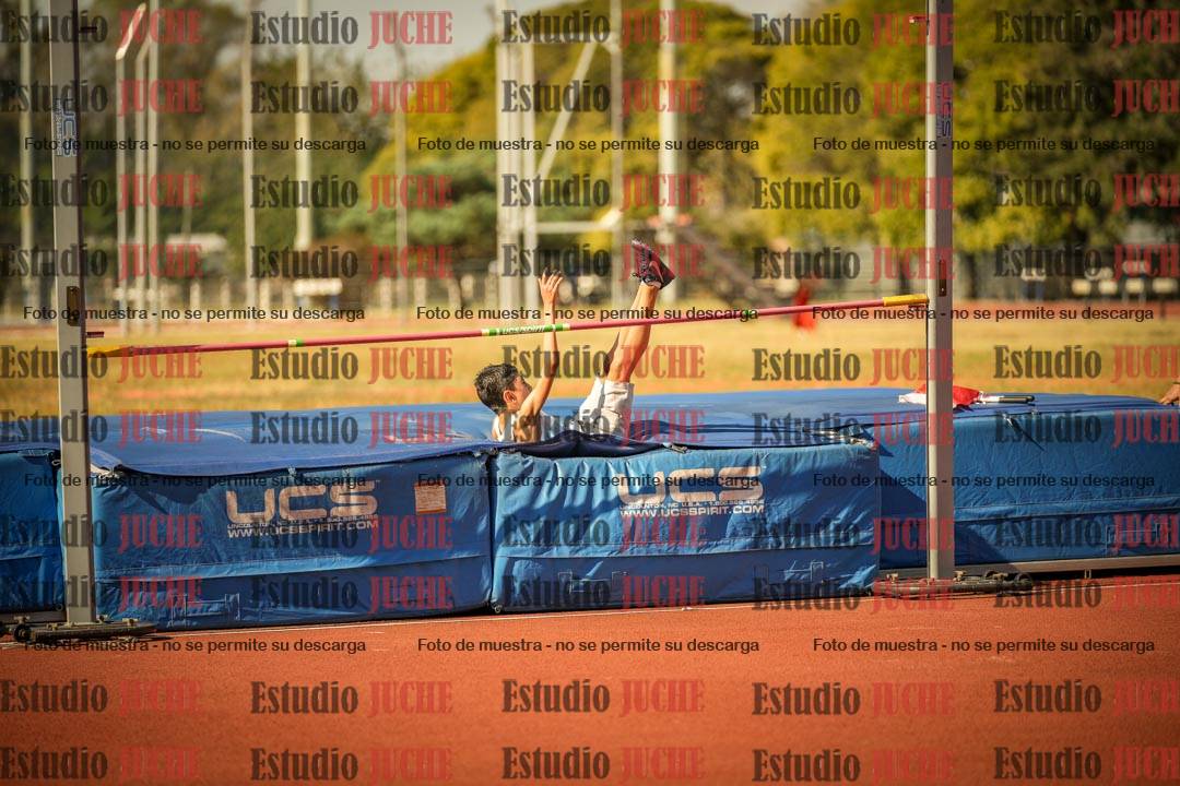 Fotos del salto en alto de varones
